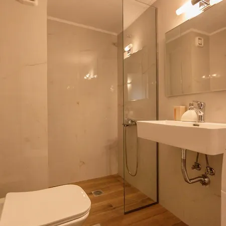 Apartament Elma's