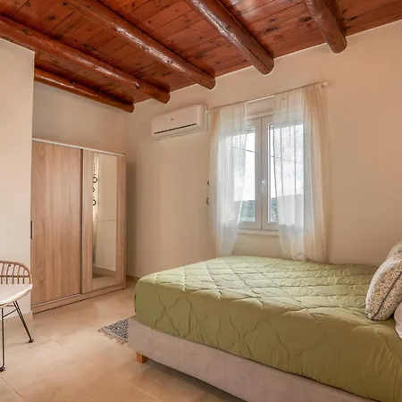 Elma's Apartament *